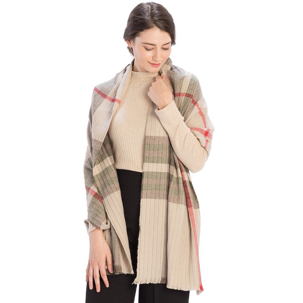 SOLD❣️🗼NEW! Striped Scarf 🧣